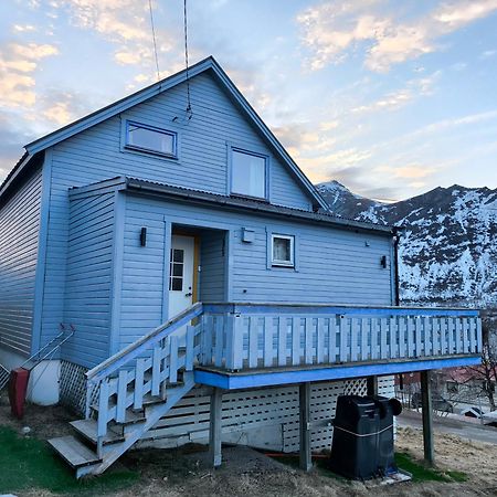 Hus Gryllefjord Villa Buitenkant foto